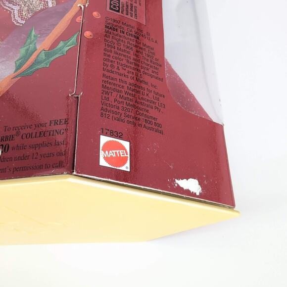 Happy Holidays 1997 Special Edition Mattel Barbie Doll 17832 - NRFB / NIB - Picture 10 of 15